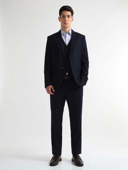 Arrow - Mens Tailored Fit Three Piece Suit Set