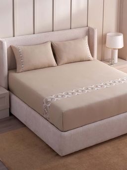 Ddecor Live Beautiful - Embellish Collection Cotton 180Tc Super King Bedsheet With 2 Covers-White