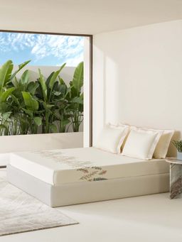 SANSAAR A D'DECOR BRAND LIVE CONSCIOUSLY - Bedsheet Snow White King Bedsheet with 2 Pillow Covers