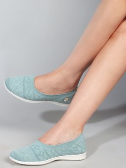 Carlton London - Blue Slip On Round Toe Woven Desin Bellies