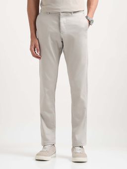 Arrow Sports - Men Off White Slim Fit Auto Flex Plus Trouser