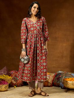 Janasya - Womens Maroon Pure Cotton Floral Printed A-Line Kurta & Pant