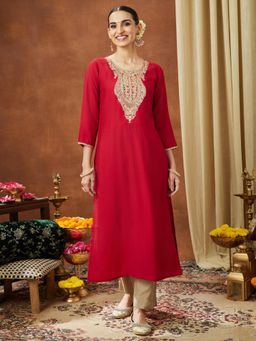 Janasya - Womens Maroon Silk Blend Yoke Embroidered Straight Kurta