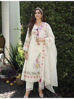 Autumnlane - Nayla Pearl Embroidery Premium Lawn Style Kurta & Pant With Dupatta