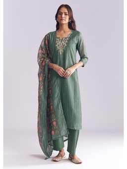 KALKI FASHION - Green Chanderi Kurta & Pant With Dupatta With Stripe Print And Gota Work