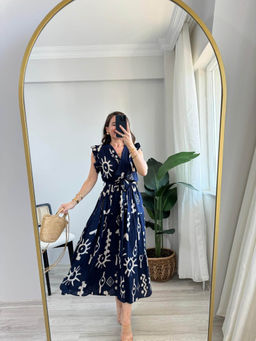 PIMU - Navy Blue V-Neck Midi Dress with Belt