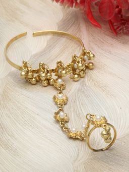 Moedbuille - Pearls Studded Antique Design Gold Plated Kasmiri Haathphool