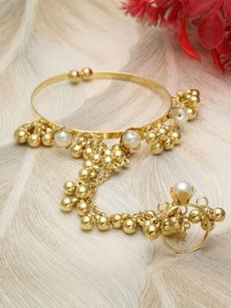 Moedbuille - Pearls Studded Antique Design Gold Plated Kasmiri Haathphool