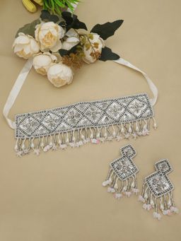 Moedbuille - Crystals Beads and Pearls Studded Handcrafted Off White Contemporary Jewellery Set