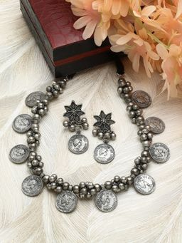 Moedbuille - Handcrafted Antique Floral Design Oxidised Silver Plated Tribal Jewellery Set