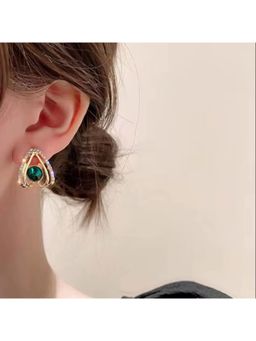 Jazz and Sizzle - Women’S Gold Tone Kundan Drop Earrings With Pearl Hanging