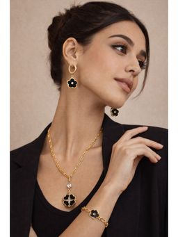 Jazz and Sizzle - Elegant Black Clover Jewellery Set