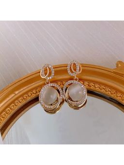 Jazz and Sizzle - Trendy Geometric Stud Earrings Gold Plated