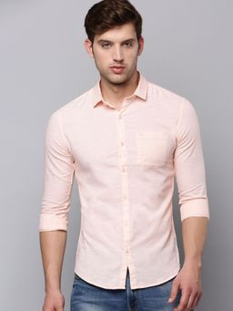 SHOWOFFFF - Mens Spread Collar Peach Solid Shirt