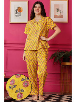 Clovia - Yellow Rayon Printed Shirt and Pyjama (Set of 2)