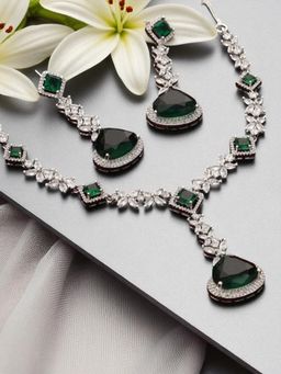 OOMPH - Women Green American Diamond Necklace Set