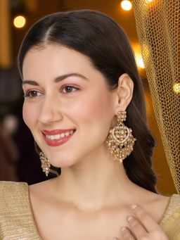 OOMPH - Women Beige Kundan and Pearls Drop Earrings