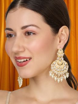 OOMPH - Women White Kundan and Pearls Gold Tone Chandbali Earrings