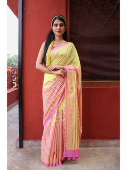 Moora - Yellow Retro Sunshine Printed Saree with Unstitched Blouse