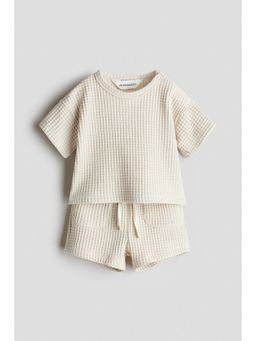 H&M - Boys Beige 2-Piece Waffled Cotton Set