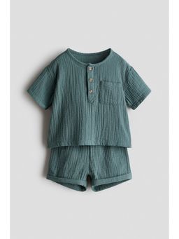 H&M - Boys Green 2-Piece Top And Shorts Set