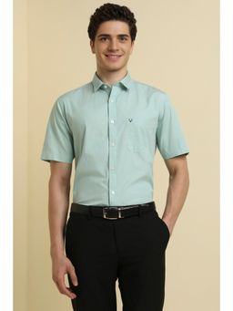 Allen Solly - Men Green Slim Fit Solid Half Sleeves Formal Shirt