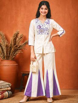 FASHION DREAM - Purple Cotton Blend Embroidered A-Line Kurta And Palazzo