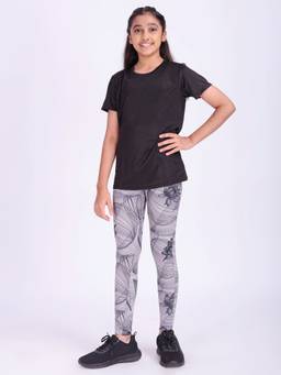 UMILDO - Black Activewear T-Shirt With Leggings