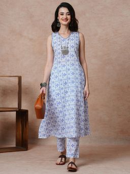 Globus - Women White Embroidery Highlight A-Line Kurta with Narrow Pants (Set of 2)