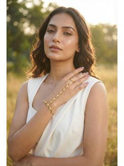Mitali Jain - Gulistan Pearl Hand Harness