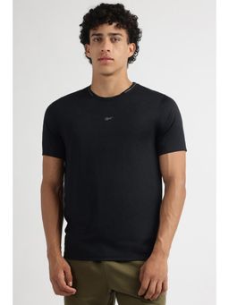 Reebok - Men Textured T-shirt - Black