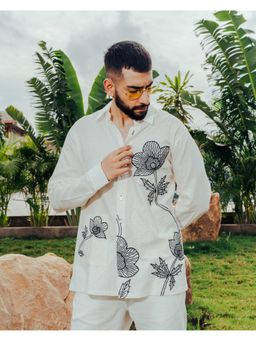 RE-FYND - Black Throne Weave White Shirt