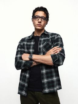 Dennis Lingo - Men's Green Flannel Checks Spread Collar Relaxed Fit Casual Shirt