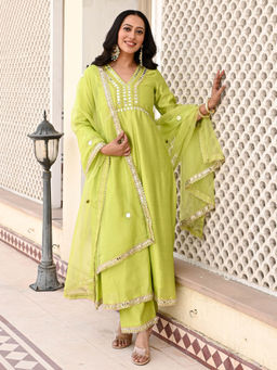 Urbanstree - Sheesha Green Embroidered Kurta with Pant and Dupatta (Set of 3)