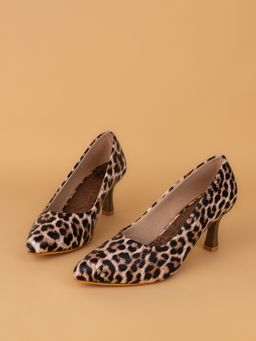 Alberto Torresi - Women's Bold Leopard Print Pump Heels With Pointed Toe - Multi-Color