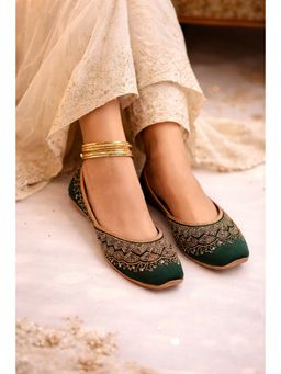 SCENTRA - Women's Comfort Juttis - Green