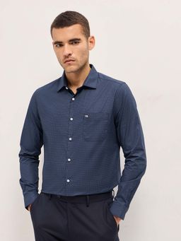 The Bear House - Men Blue Solid Formal Shirt