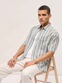 The Bear House - Men Green Stripes Casual Shirt
