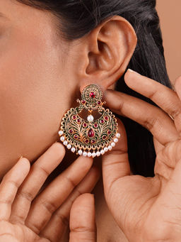 Teejh - Varaa Magenta Gold Enamel Earrings
