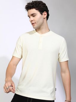 HIGHLANDER - Men Henley Neck Textured Relaxed Fit T-shirt-Off White