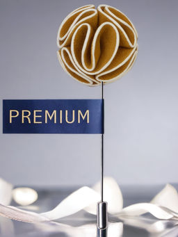 PELUCHE - Flower Love Tan Brooch Lapel Pin For Men