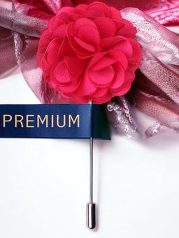 PELUCHE - Delicate Blossom Pink Brooch Lapel Pin For Men