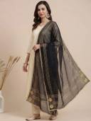 Black color option, Sold out, Currently selected