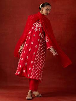 House of Chikankari - Women Red Chikankari Kurta With Pant And Dupatta