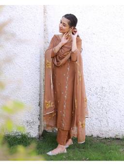 Baisacrafts - Brown Thread Work Kurta and Pant with Dupatta