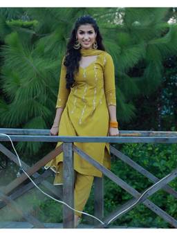 Baisacrafts - Olive Thread Work Kurta and Pant with Dupatta