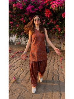 MANOJAVA - Brown Women Printed Regular Kurta with Salwar