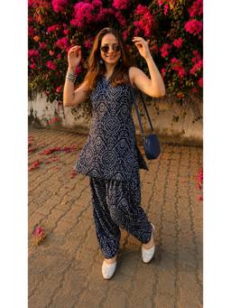 MANOJAVA - Navy Blue Women Printed Regular Kurta with Salwar