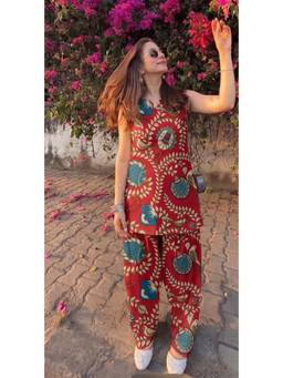 MANOJAVA - Rust Women Printed Regular Kurta with Salwar