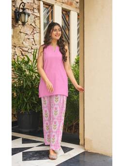 MANOJAVA - Pink Women Printed Regular Kurta with Salwar